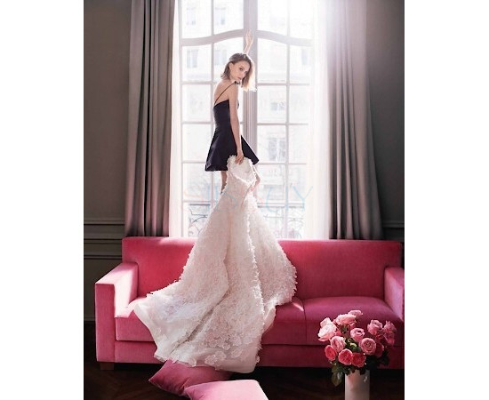 Купить недорого Аромат Dior Miss Dior Absolutely Blooming Парфюмерная вода