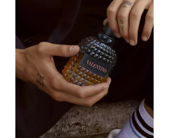 Купить недорого Аромат Valentino Valentino Uomo Born In Roma Coral Fantasy Туалетная вода