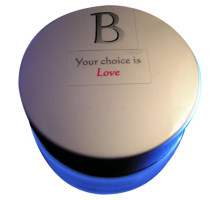 Аромат B Fragrances Love Твёрдые духи
