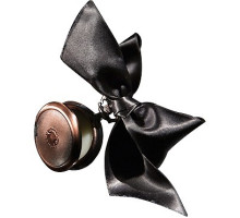 Аромат DL & Co Timeless: Cassis Pocket Watch Твёрдые духи